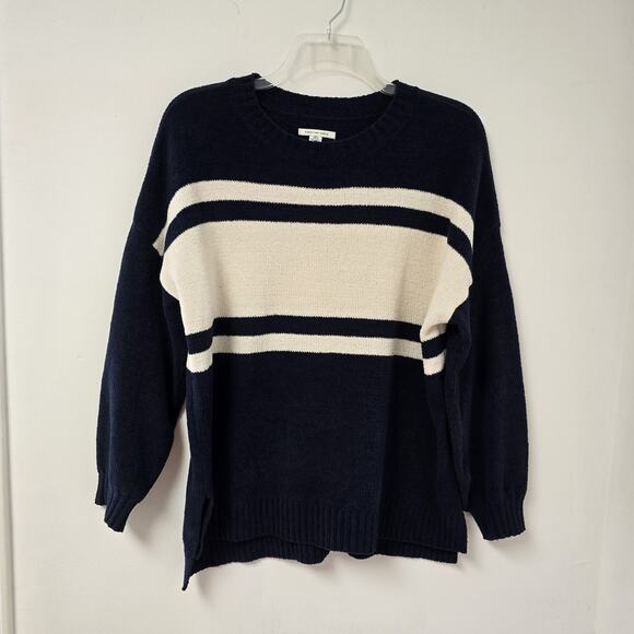 American Eagle Sweater XS/S Relaxed Navy Cream Stripe Crewneck Super Soft Womens - Picture 1 of 11